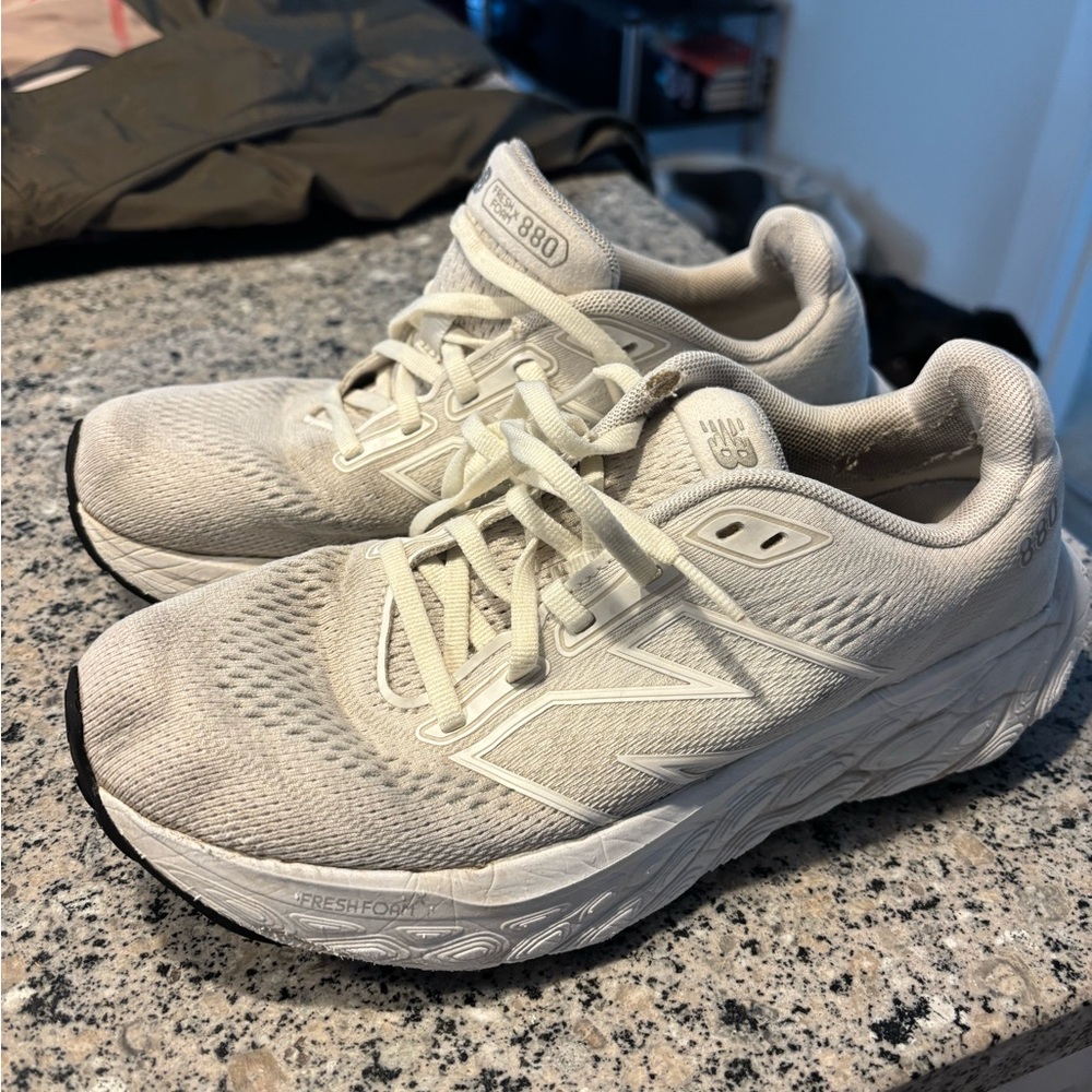 New Balance 880 Fresh Foam Running Shoes